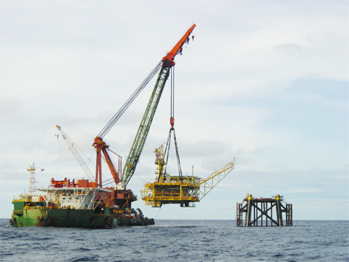 Derrick / Lay Barge Support 